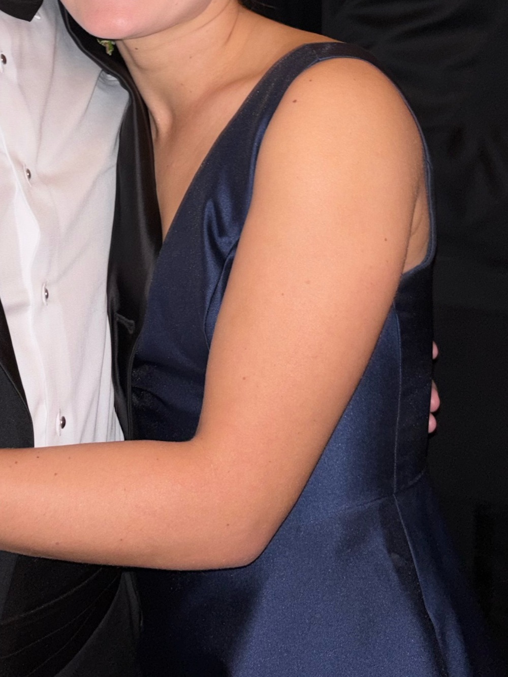 ALFRED SUNG Navy Sleeveless V-Neck A line Gown - Picture 3 of 3